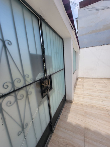 Vendo Casa En Palomino Lima | 120 M² | 2 Pisos + Cochera Y Patio | Alisos 210
