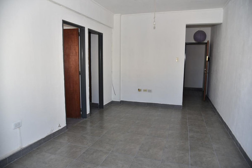 Imagen 3 de 11 de Departamento - La Plata