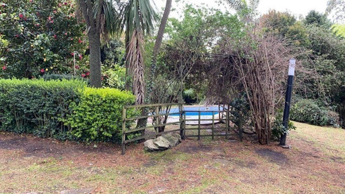 Casa En Venta - 2 Dormitorios 3 Baños - 2.400mts2 - Sierra De Los Padres