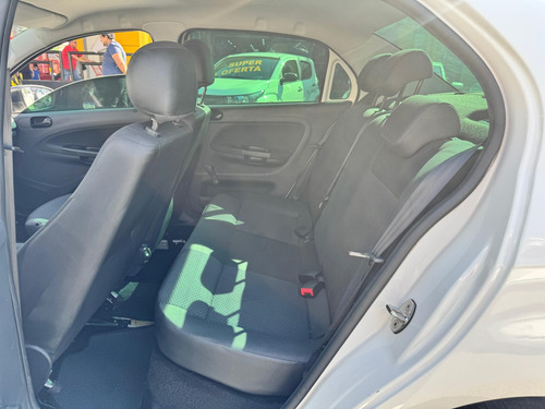 Volkswagen Voyage 1.0 12V MPI TOTALFLEX 4P MANUAL