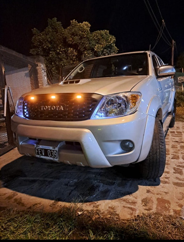 Hilux 3.0 . Con Accesorios