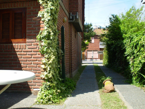 Imagen 5 de 14 de Hermosa Casa Ph 3 Amb. - Todos Los Servicios Conectados - Ba