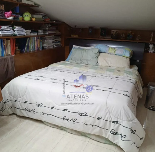 Atenas Inmobiliaria, Vende Fabuloso Twon House En Cr Puerto Príncipe, El Morro Lechería, Totalmente Amoblado Y Equipado, Con Muelle Propio Y Planta De Luz Eléctrica Incluida.