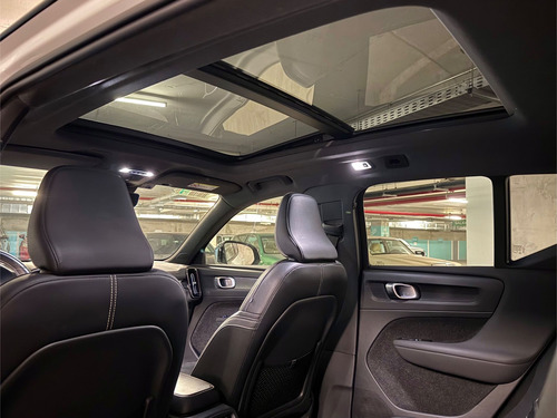 Volvo XC40 1.5 T5 R-Design Hybrid
