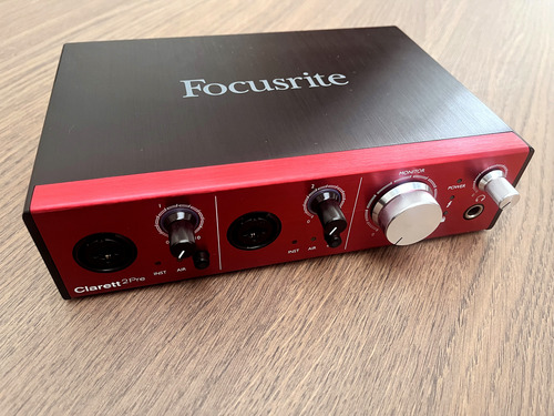 Interface De Áudio Thunderbolt Focusrite Clarett 2pre (Usado)