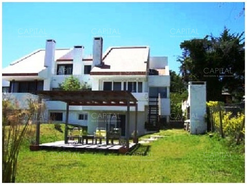 Casa En La Barra Sobre El Arroyo Con Gran Vista 