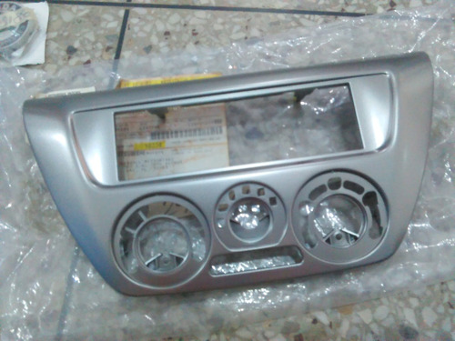 Marco De Radio Mitsubishi Lancer 1.6 O Glx