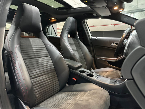 Mercedes-Benz Classe GLA 250 Sport 2.0 TB 16V 4x2 211cv Aut.