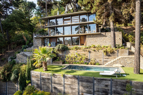 Arquitectura Moderna A Pasos De La Playa De Zapallar