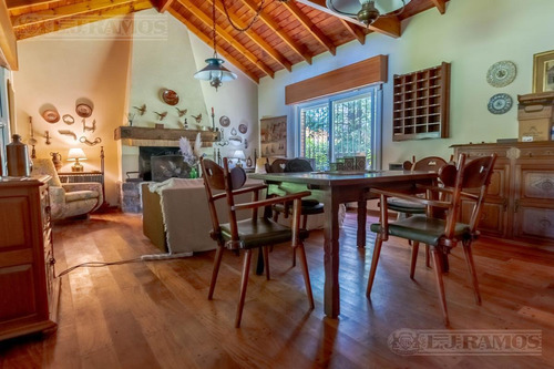 Imagen 5 de 25 de Casa Quinta Con Añosa Arboleda Y Gran Jardín. Del Viso, Pilar.