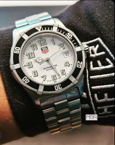 Tag Heuer Professional 200mts 