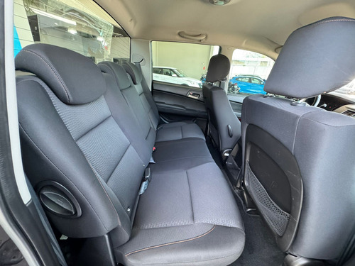 SsangYong Actyon 2.2 Dlx Cab. Dupla 4x4 Aut. 4p