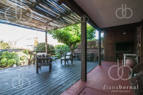 Casa De 3 Dormitorios En Mansa, Punta Del Este. - Ref: 41178
