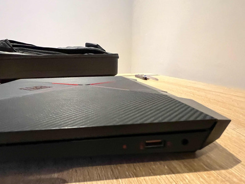 Laptop Hp Omen 15 Dcl1003la, Intel Core I7 Ram 16g (Usado)
