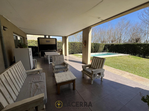 Casa En Venta En El Barrio Lagos Del Norte Don Torcuato (tigre)nuevo Valor!!!