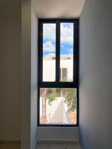 Casa En Venta Merida, Conkal En Privada, Modelo Premium Plus, Entrega Inmediata.
