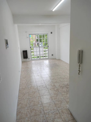 Imagen 1 de 13 de Departamento En Venta, Moron, Monoambiente Zona Tribunales
