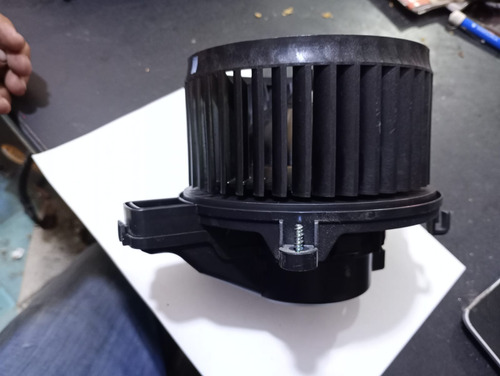 Motor Soplador Chevrolet Trax 2020-2024 42758430 (Usado)
