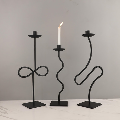 Adornos De Candelabro Geométricos Con Forma De Línea De Hier