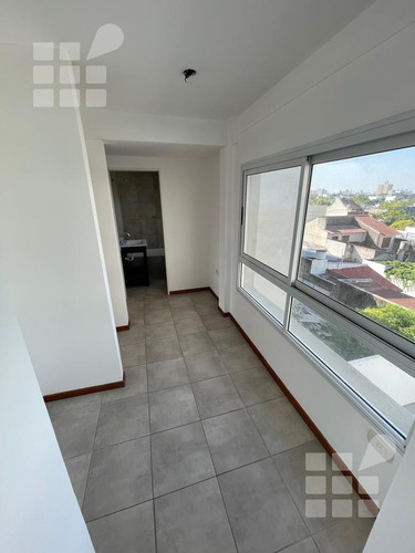 Imagen 7 de 15 de Departamento - La Plata