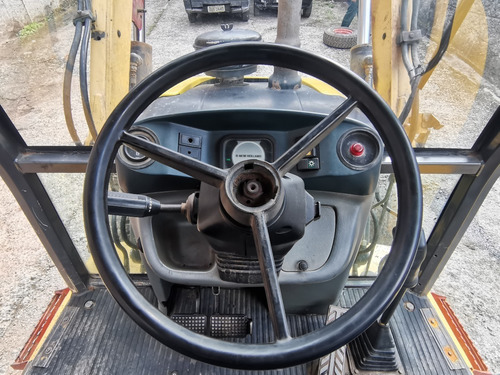 Imagem 4 de 12 de Retroescavadeira New Holland B90b Ano 2012