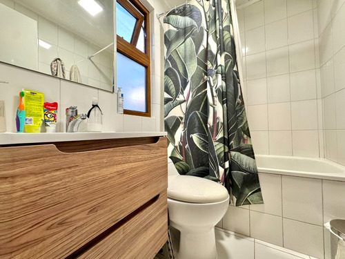 Remodelada En Condominio Cerrado Pasaje Los Prados