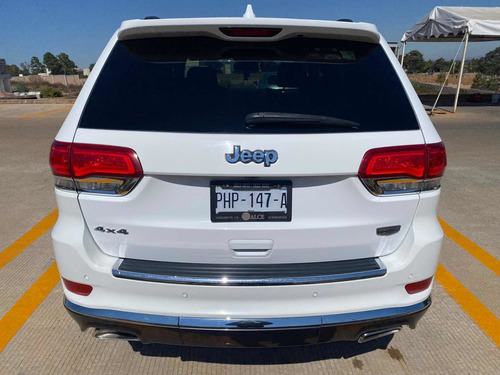 Imagen 11 de 15 de Jeep Grand Cherokee 2015 5.7 Summit 4x4 Mt