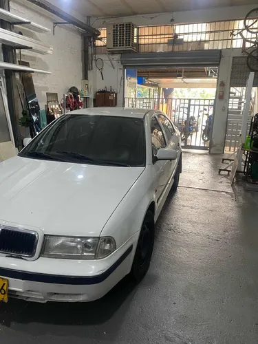 Skoda Octavia 1.6 Glx