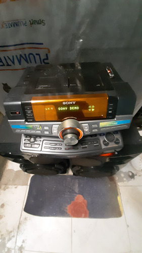 Som Da Sony Sem Caixas Bluthoot Adptado Laranja-claro 880 W