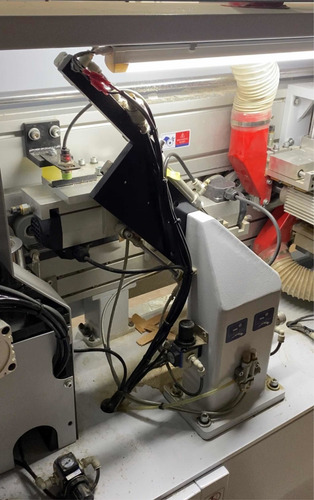 Imagen 4 de 5 de Corte Y Pegado De Cantos Abs Para Melamina