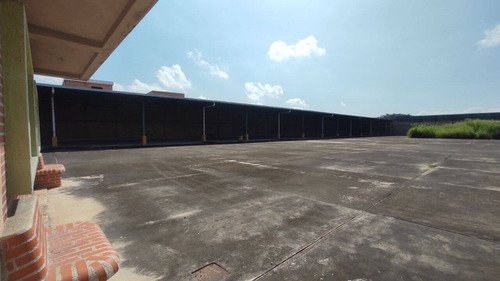 Imagen 9 de 14 de Galpón En Venta En Tocuyito