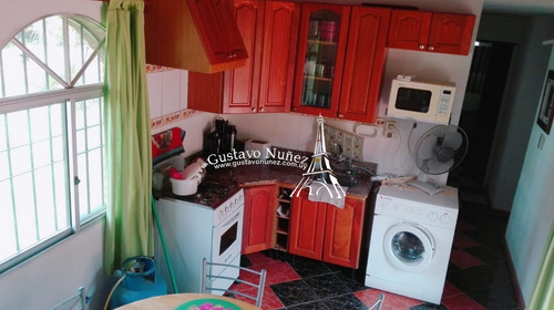 Casa Esquinera- Ref: 3094