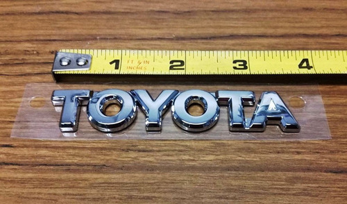 Emblema Trasero Letras Toyota Original Corolla 2003-2008