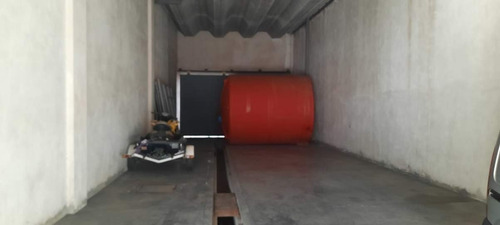 Imagen 3 de 7 de Galpon ( Juan B Justo 3800 ) - Dentro De La Shell- Alquiler