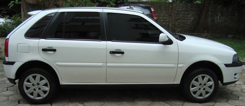 Imagem 8 de 14 de Volkswagen Gol 1.6 Plus Total Flex 5p