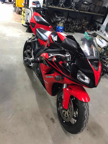 Imagem 5 de 5 de Honda Cbr 1000 Rr Fireblad