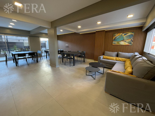 Venta De Monoambiente Con Cochera En Wilde