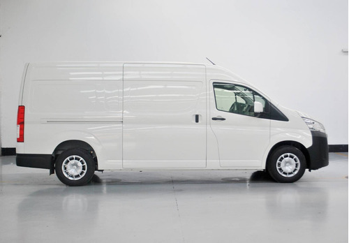 Toyota Hiace 2.8 Tdi Furgón 6at L2h2 3a 5p