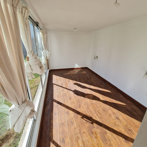 Se Arrienda Con Compromiso De Compra, Amplia Casa En Nogales