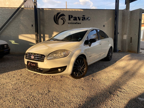Fiat Linea 1.8 16v Essence Flex Dualogic 4p