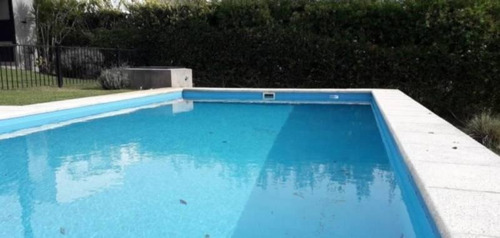 Imagen 10 de 11 de Importante Casa En Venta Sobre El Lago En El Barrio Los Sauces - Nordelta.