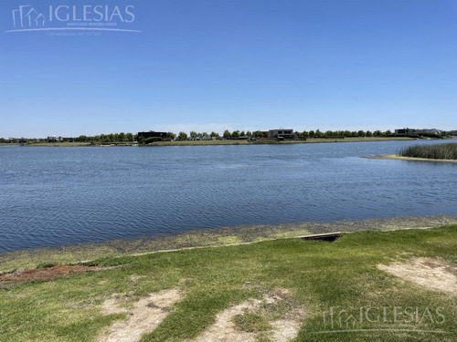 Imagen 7 de 13 de Terreno Al Lago - Muelles