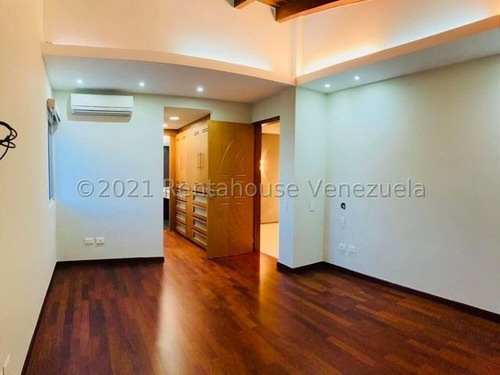 Imagen 7 de 12 de Casa En Venta Urb. Santa Sofia # 22-13760