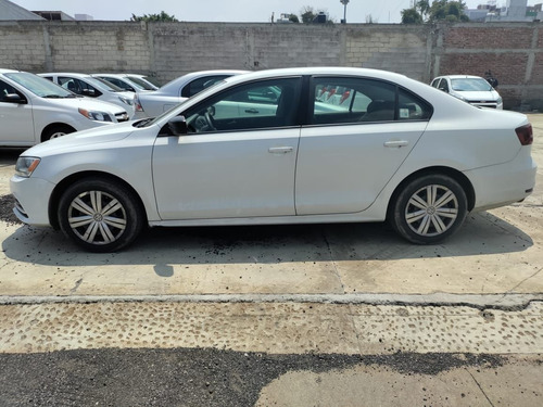 Imagen 3 de 14 de Volkswagen Jetta 2018 2.0 Tiptronic At