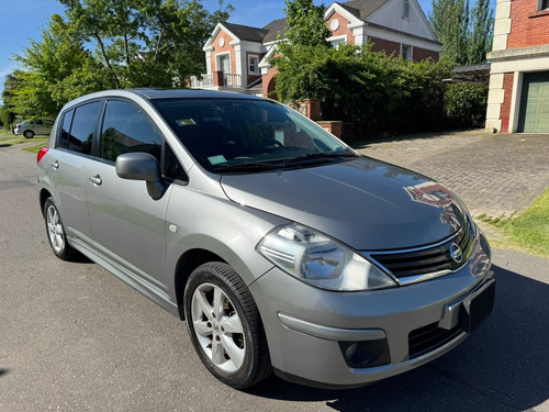 Nissan Tiida 1.8 Acenta