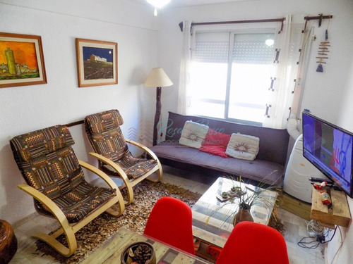 Apartamento En Peninsula, 1 Dormitorios *- Ref: 2789