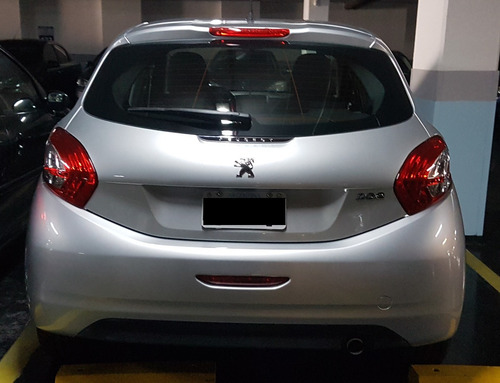 Peugeot 208 1.5 Allure Touchscreen