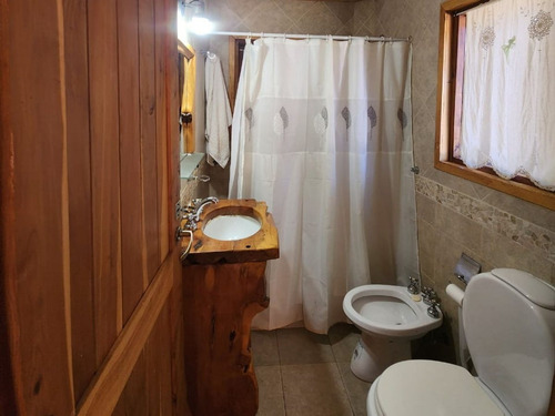 Re/max Vende Casa En El Centro De Meliquina