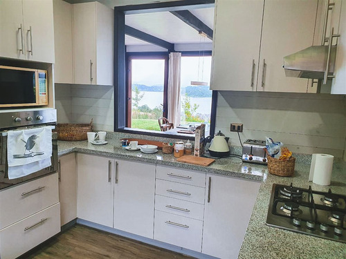 Casa En Venta De 4 Dorm. En Panguipulli