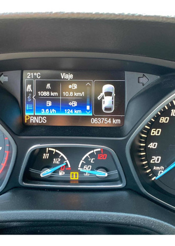 Ford Focus Titaium Automatico Sedán